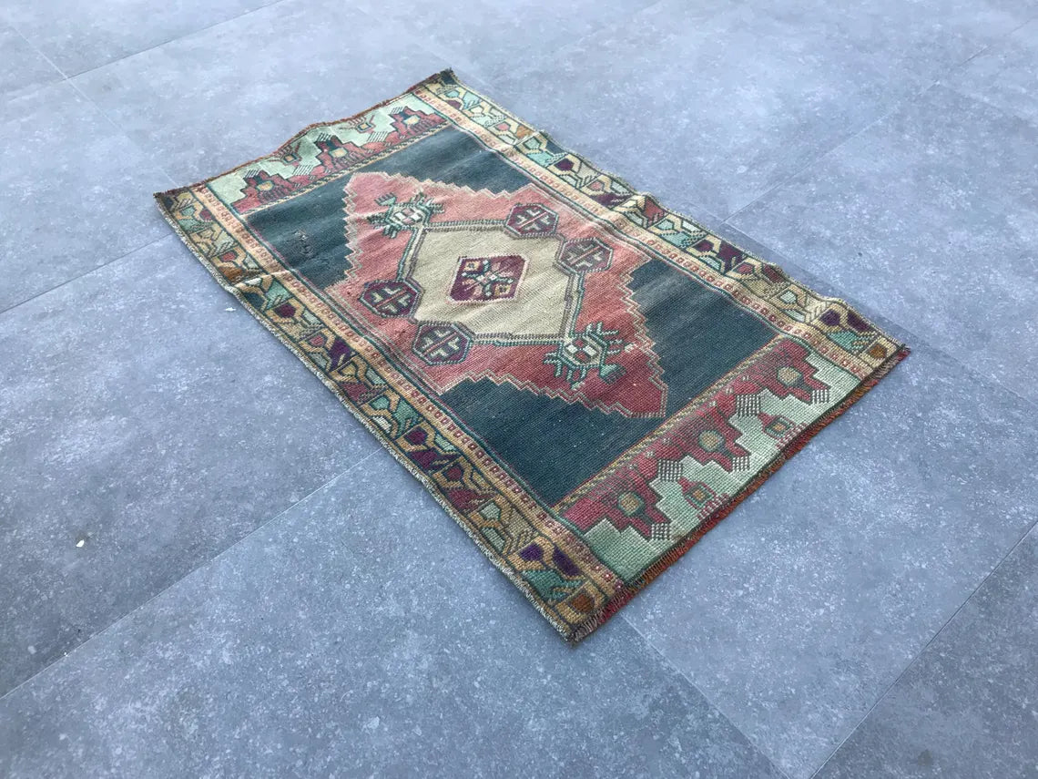Handmade Rug, Vintage Rug, Turkish Rug 37 x74 inches
