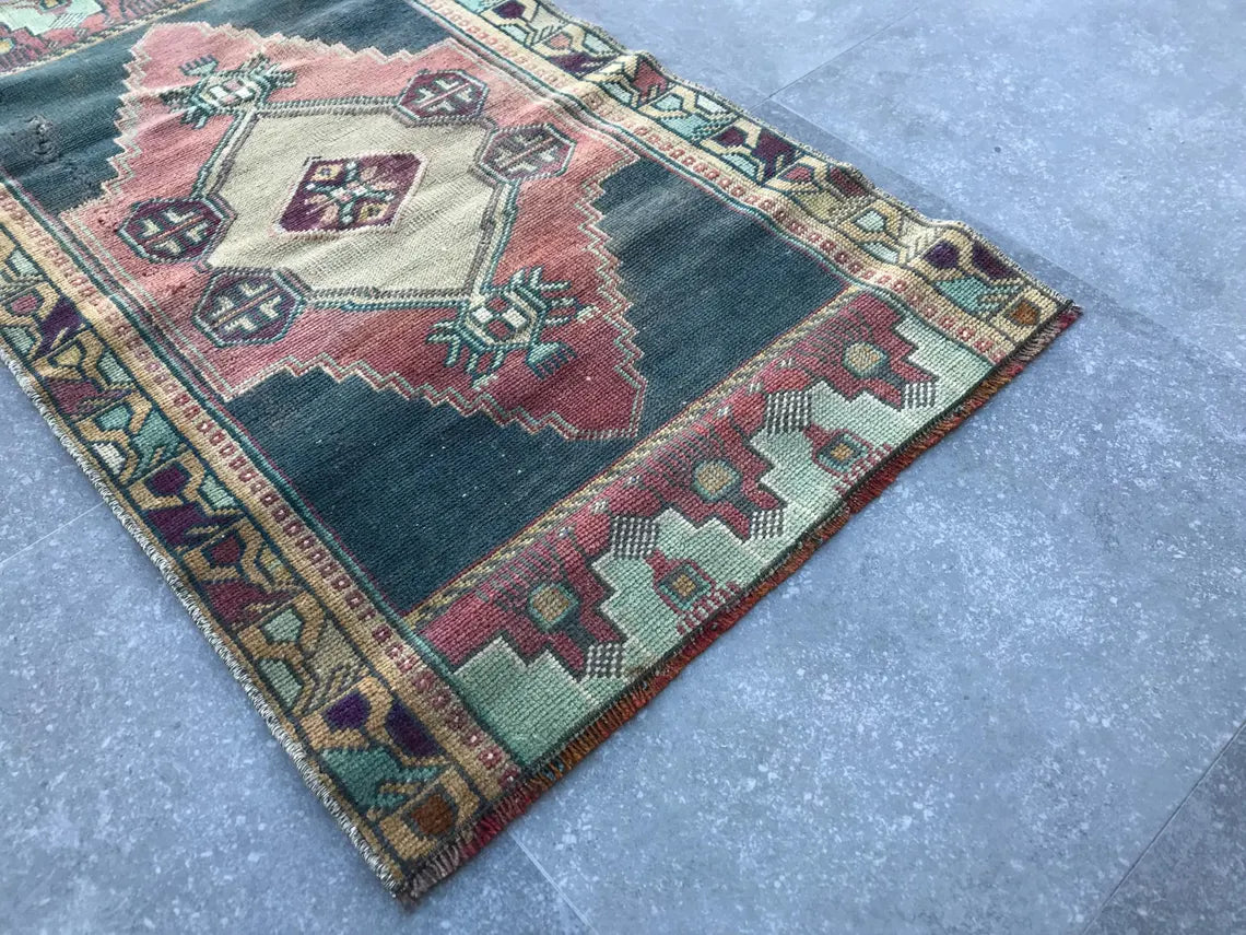 Handmade Rug, Vintage Rug, Turkish Rug 37 x74 inches